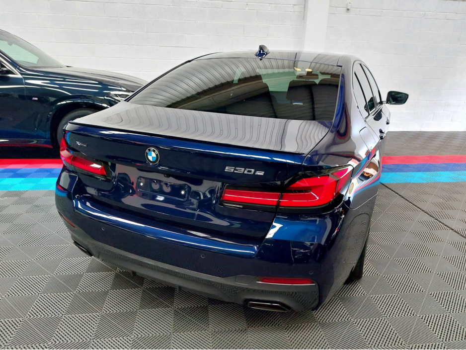 2020 BMW 5 Series - image 5