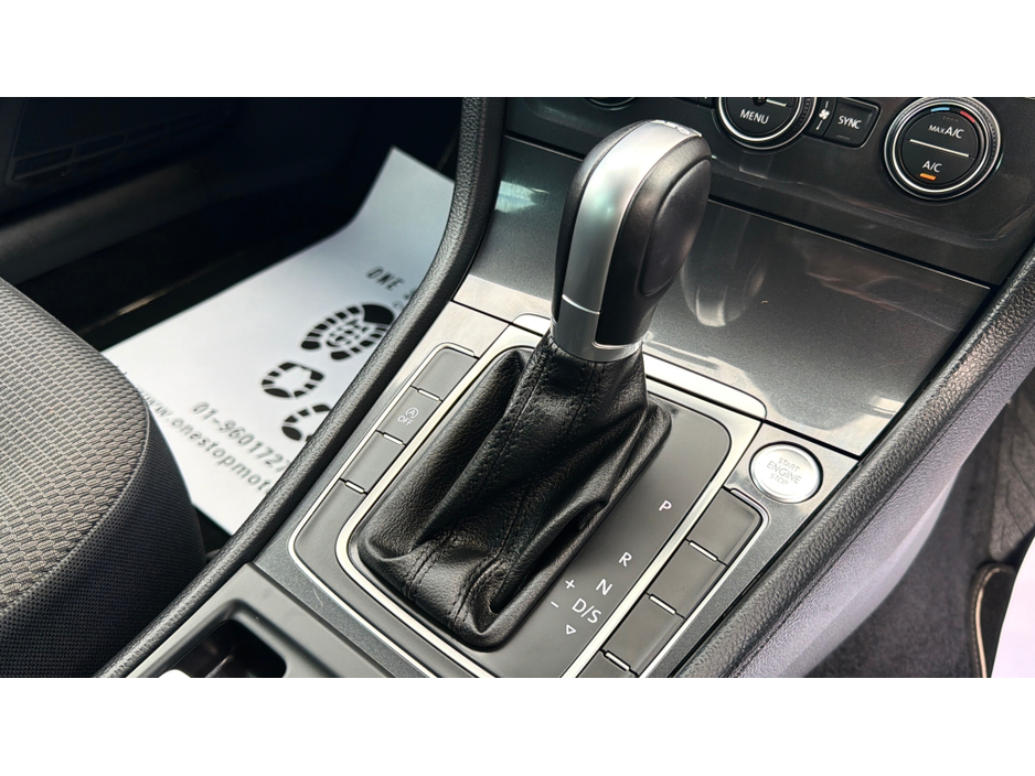 2017 Volkswagen Golf - image 15