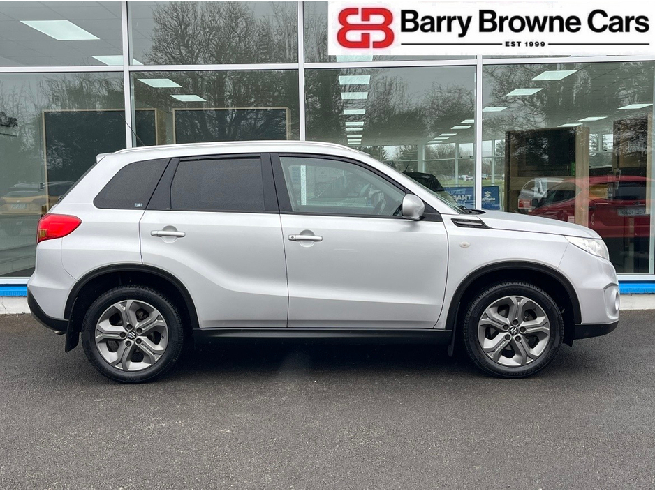 2015 Suzuki Vitara - image 11