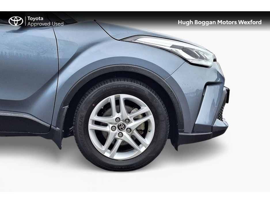 2023 Toyota C-HR - image 20