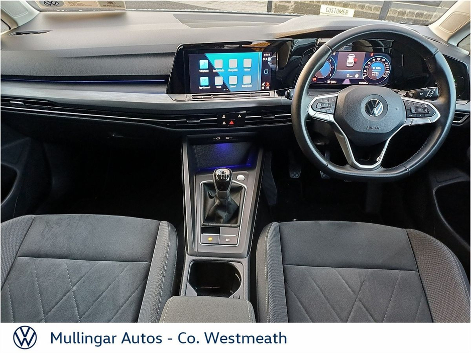 2022 Volkswagen Golf 2.0 TDI 115HP Style €26,950