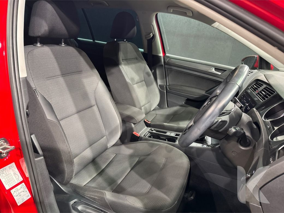 2018 Volkswagen Golf - image 14