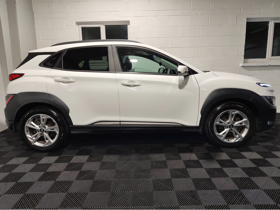 2022 Hyundai Kona - image 10