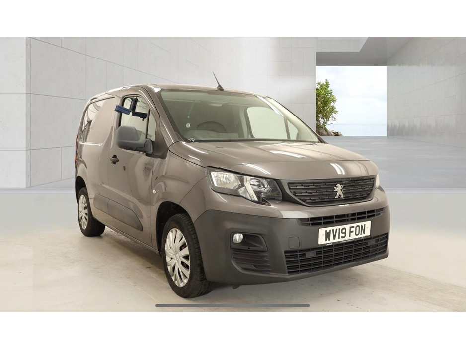 2019 Peugeot Partner - image 7