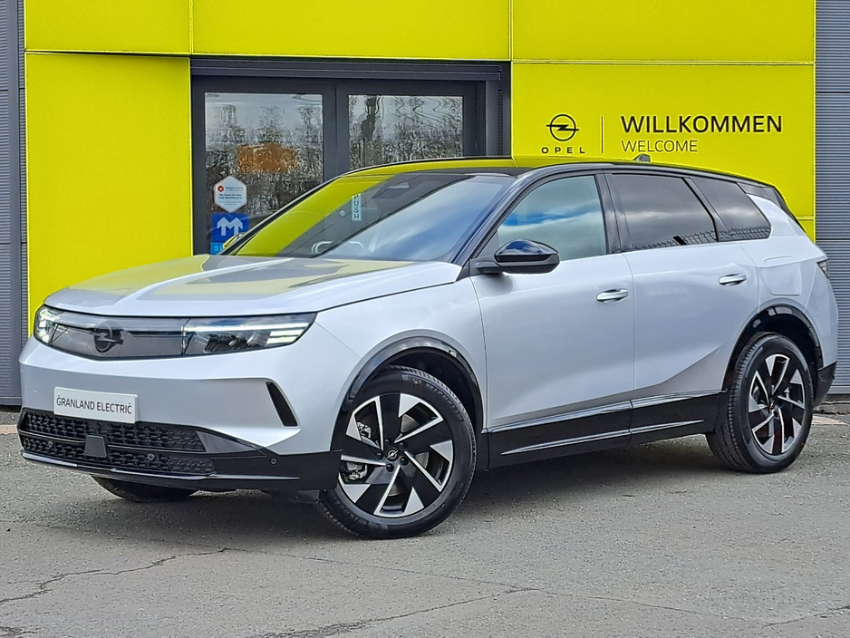 2026 Opel Grandland - image 2