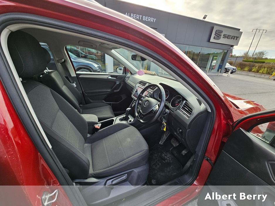 2021 Volkswagen Tiguan - image 6