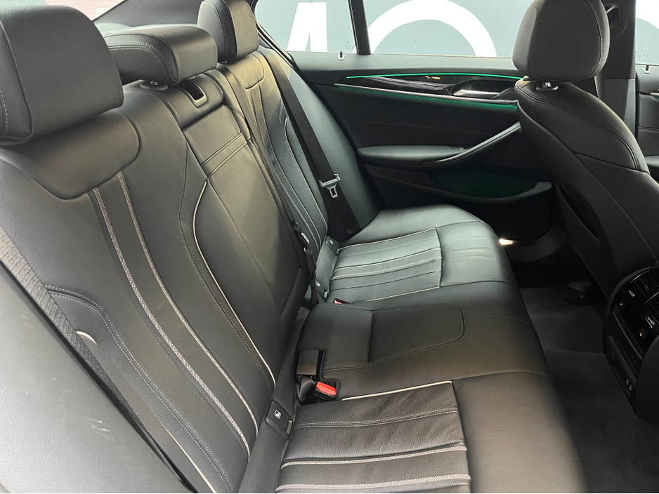 2021 BMW 5 Series €35950 2021 BMW 530E M-SPORT EDITION JOY+ 2.0 AUTOMATIC / CRUISE CONTROL / 360° PARKING CAMERA / ELECTRIC MEMORY & HEATED SEATS / PADDLE SHIFTERS / APPLE CARPLAY / AMBIENT LIGHTS / HEATED REAR SEAT €35,950