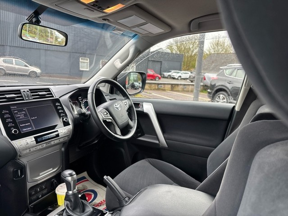 2024 Toyota Landcruiser - image 8