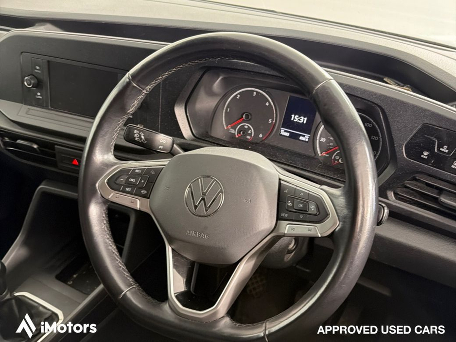 2022 Volkswagen Caddy - image 16