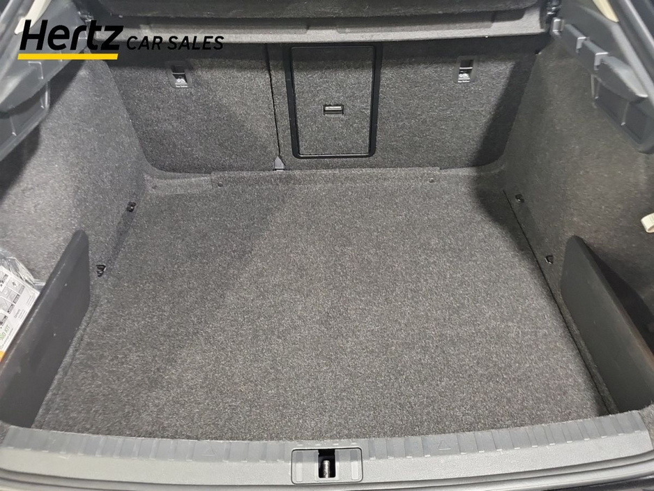 2024 Skoda Octavia - image 17