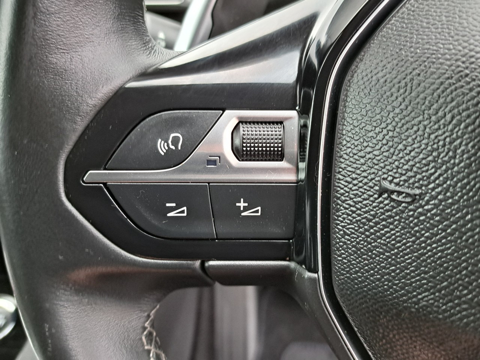 2023 Peugeot 3008 - image 20