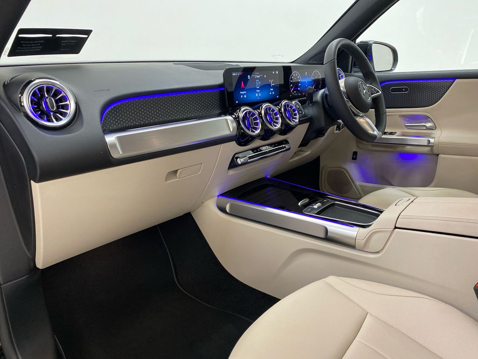 2025 Mercedes-Benz GLB - image 6