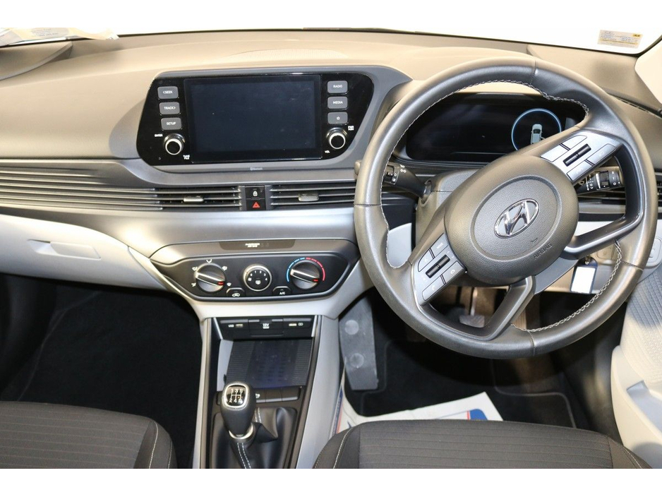 2022 Hyundai i20 - image 8