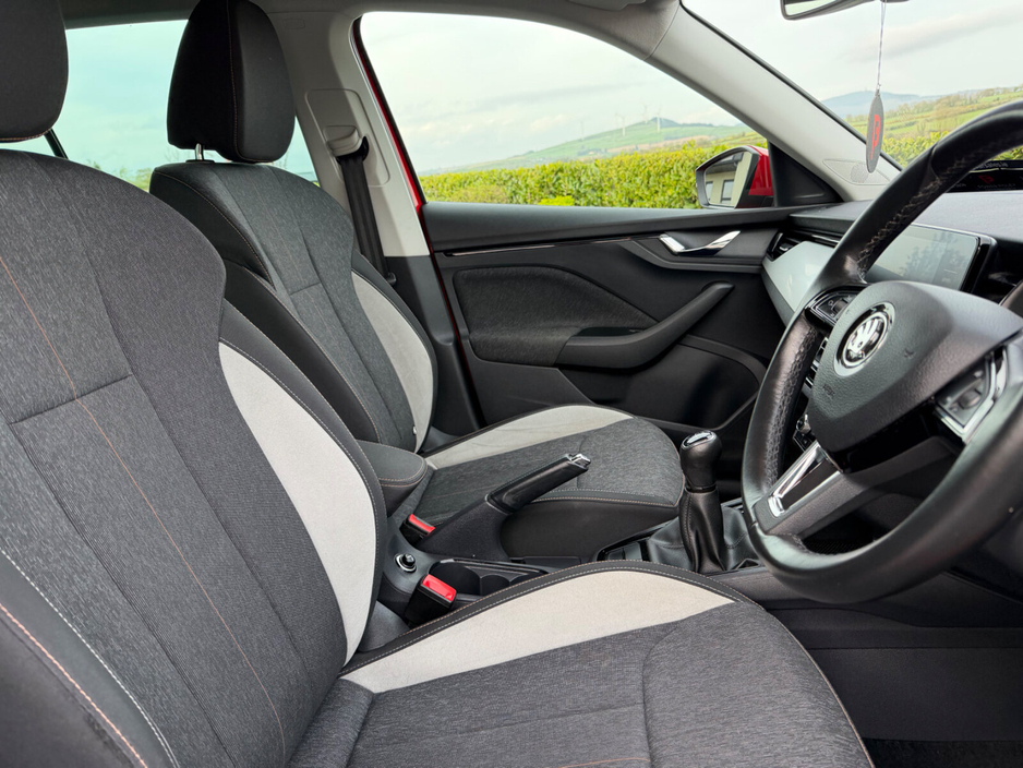 2020 Skoda Kamiq - image 12
