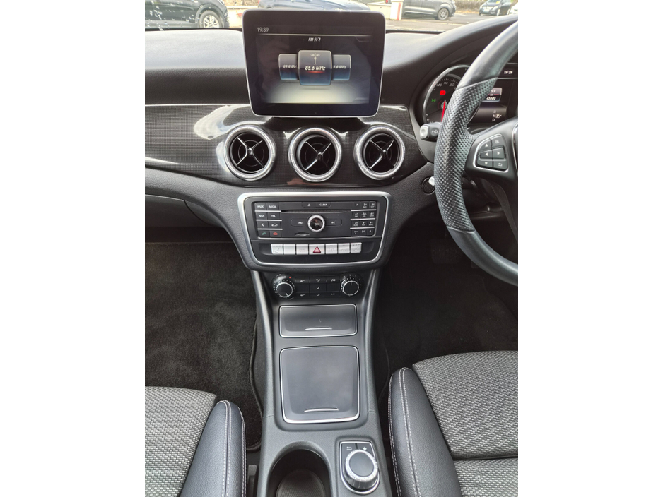 2018 Mercedes-Benz CLA Class - image 18