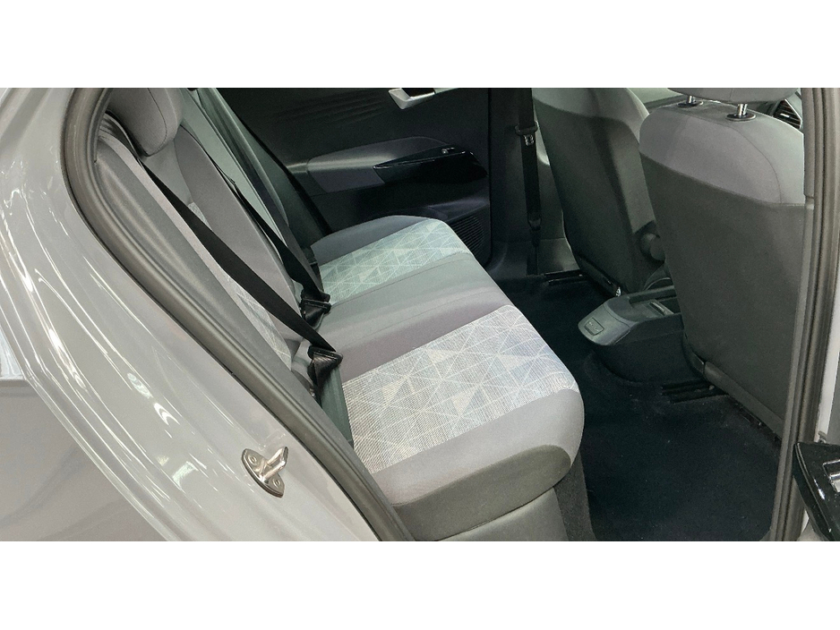 2022 Volkswagen ID.3 - image 5