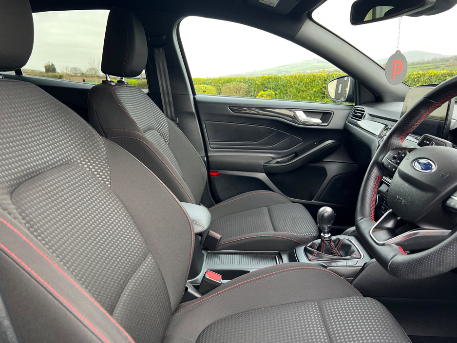 2022 Ford Focus 1.0T EcoBoost Hybrid 125PS ST-Line €22,950