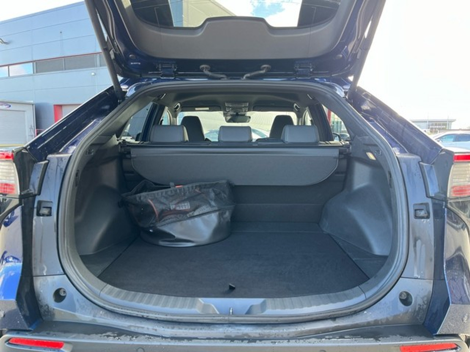 2024 Toyota bZ4X - image 11