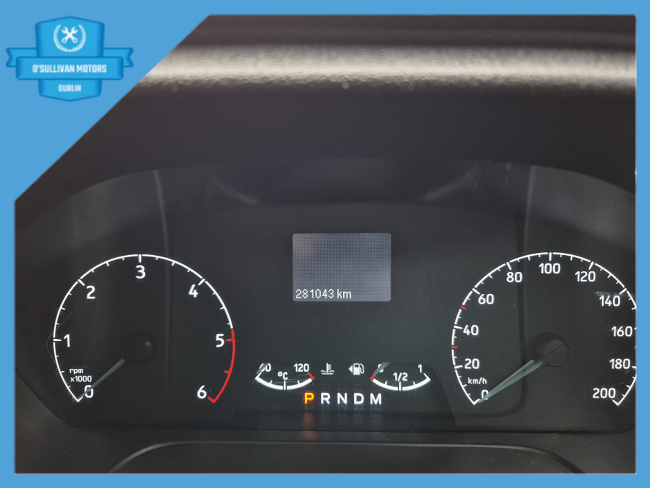 2022 Ford Transit Custom - image 24