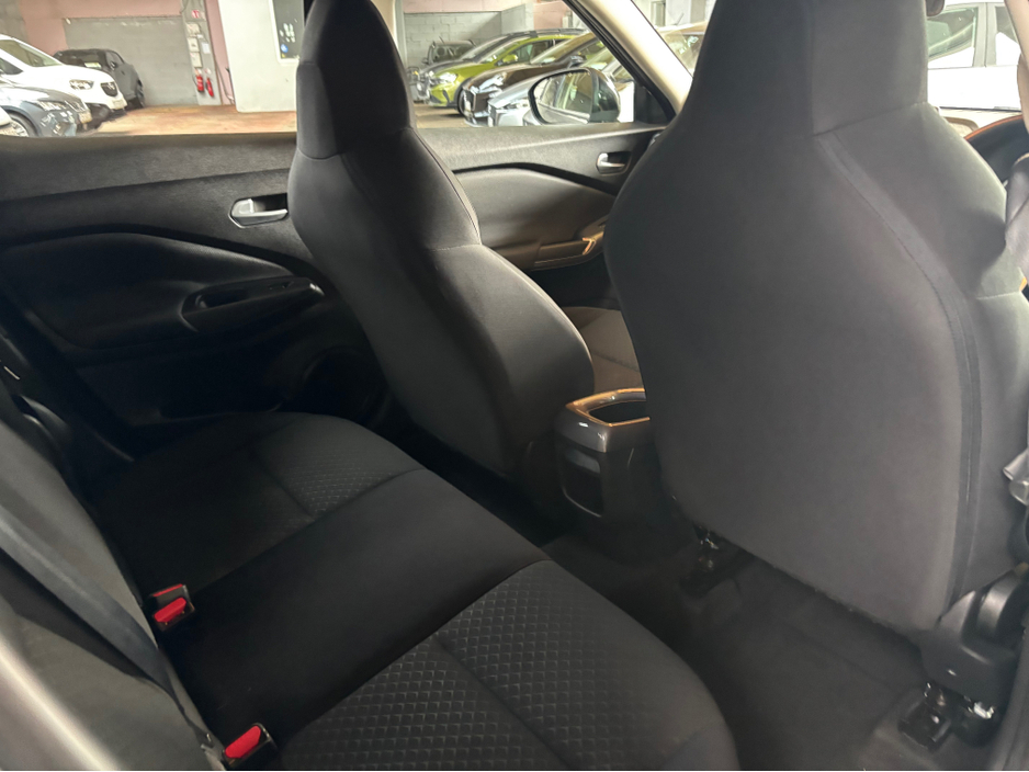 2021 Nissan Juke - image 15