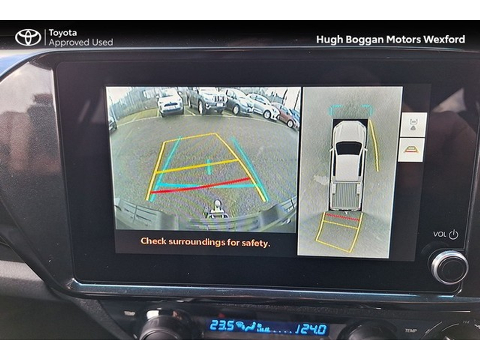 2025 Toyota Hilux 2.8D4D INVINCIBLE + VAT €53,655