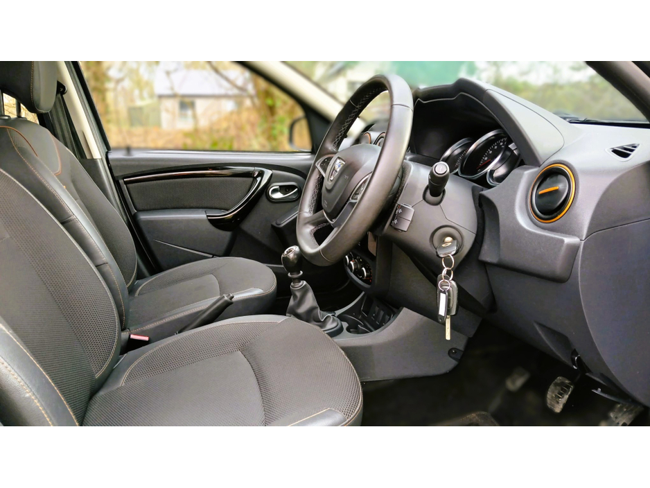 2018 Dacia Duster - image 9