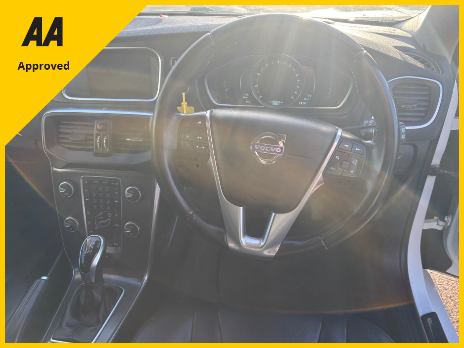 2014 Volvo V40 1.6T4 SE 5DR AUTO FULLY LOADED WITH EXTRAS €11,450