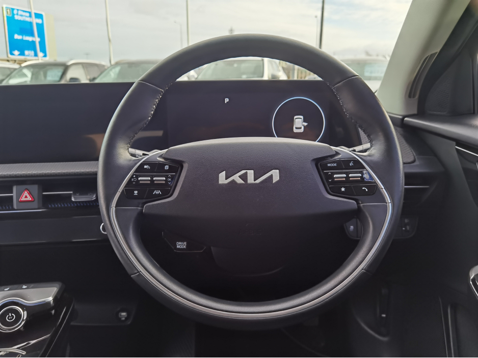 2022 Kia EV6 - image 14
