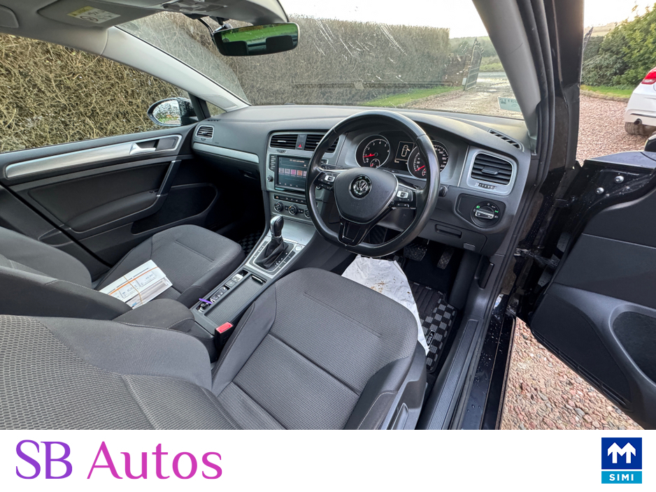 2017 Volkswagen Golf 171 Volkswagen Golf Comfortline Connect 1.2 DSG €15,550
