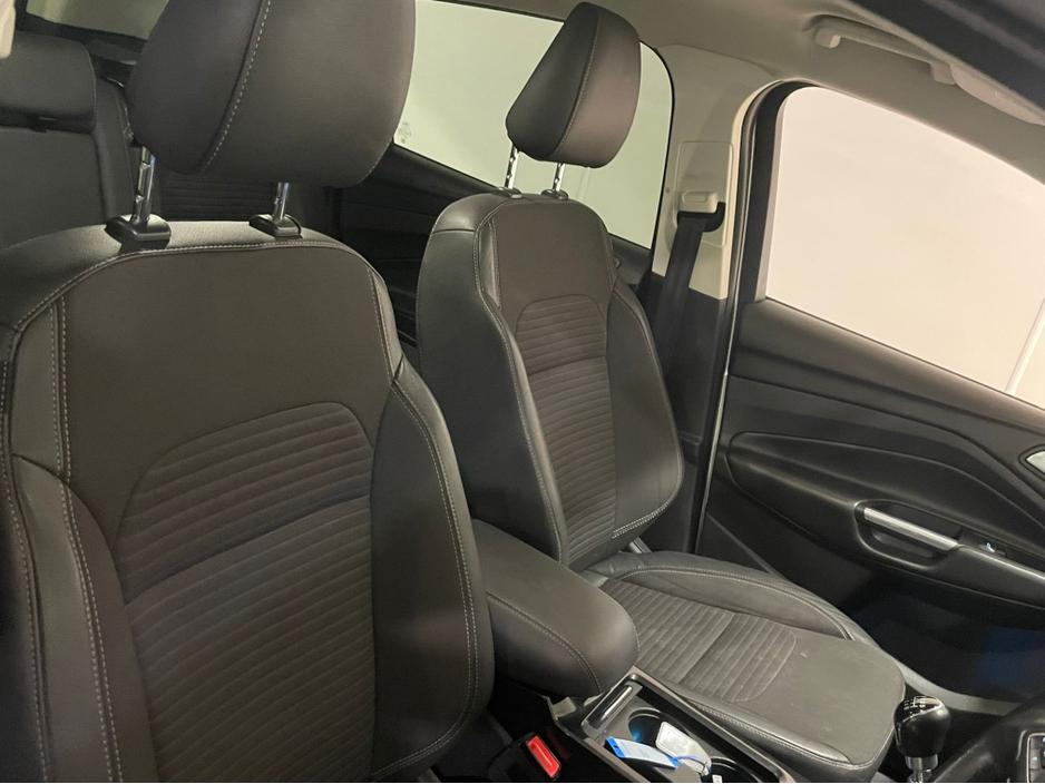 2018 Ford Kuga TITANIUM 1.5 TDCI 120PS 4DR €15,950