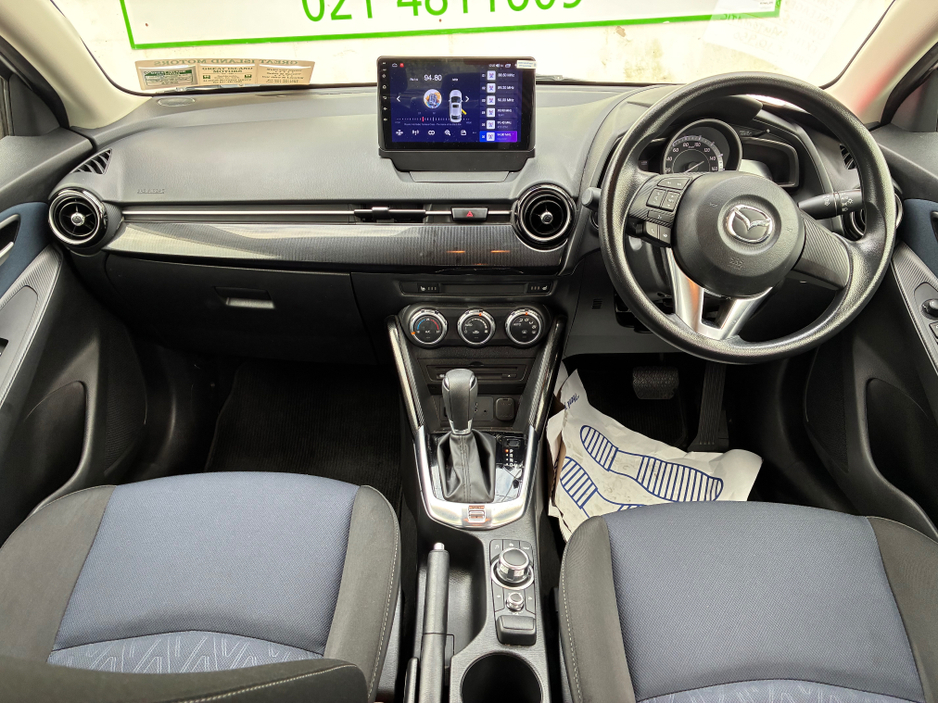 2016 Mazda Demio - image 7