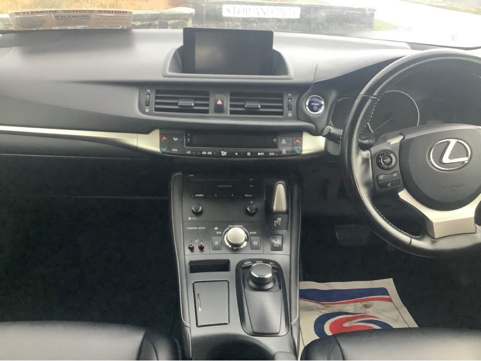 2017 Lexus CT 200 h - image 17