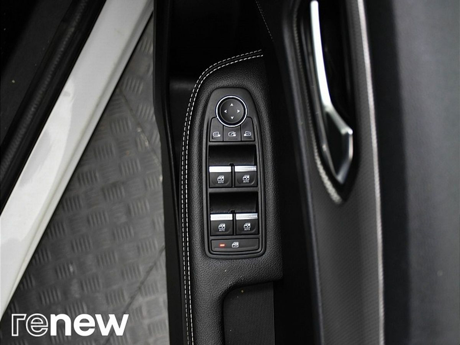 2023 Renault Arkana - image 19