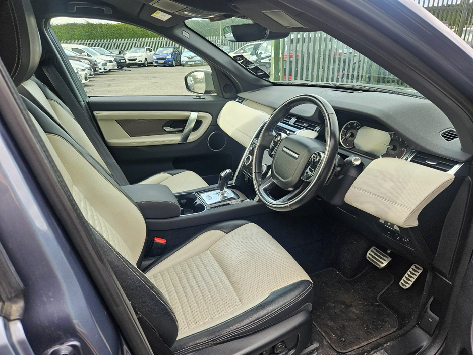 2020 Land Rover Discovery Sport - image 9