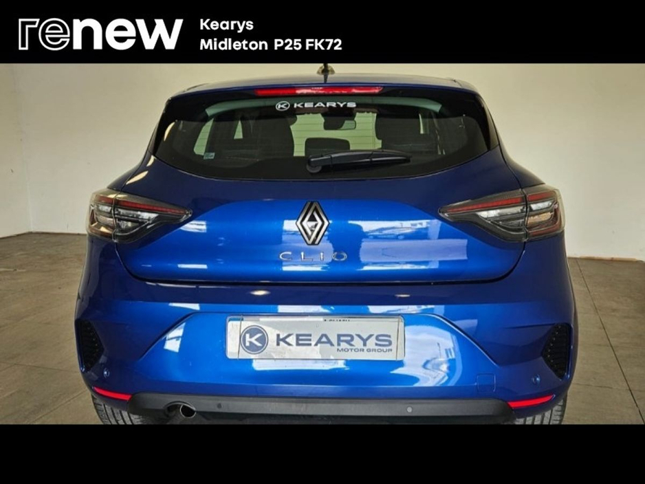 2025 Renault Clio - image 9