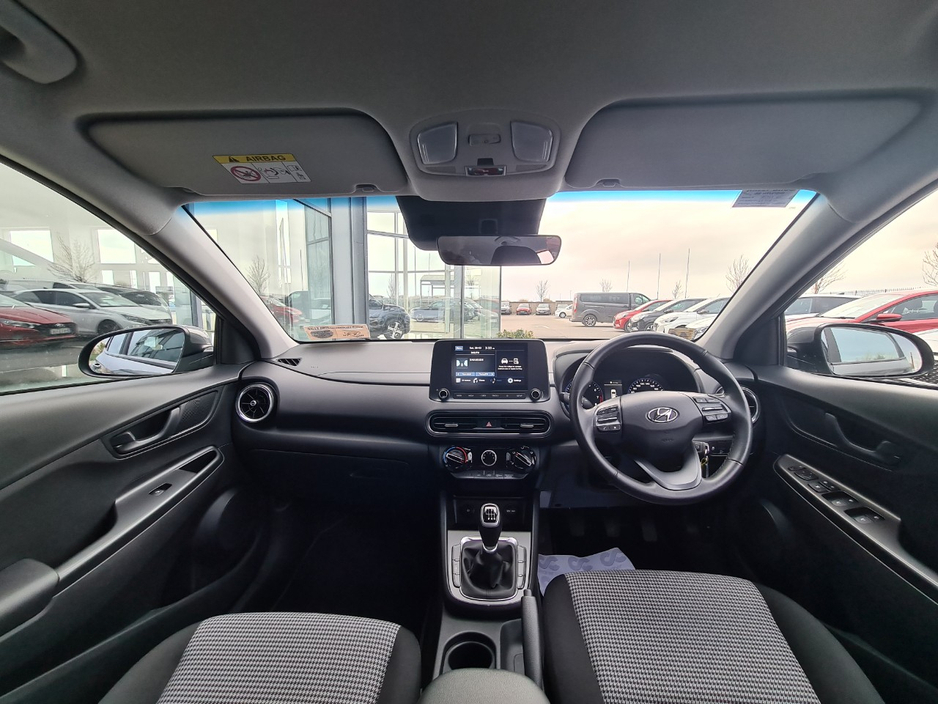 2023 Hyundai Kona - image 9