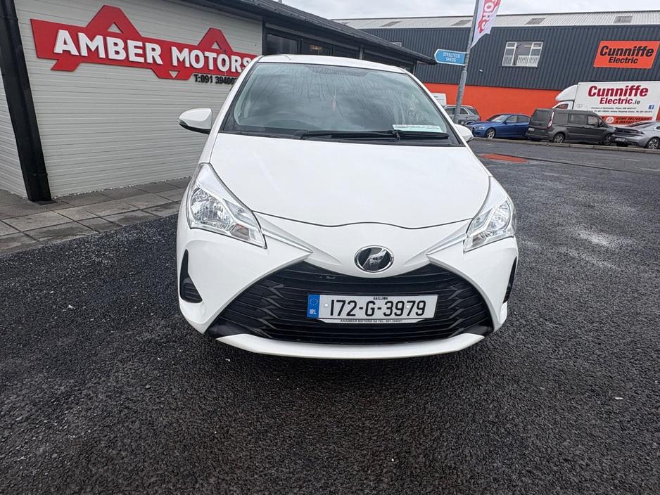 2017 Toyota Yaris - image 19