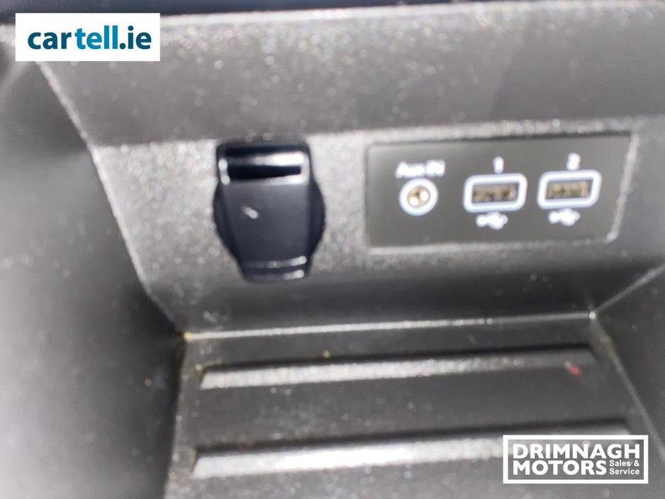 2020 Renault Clio - image 17