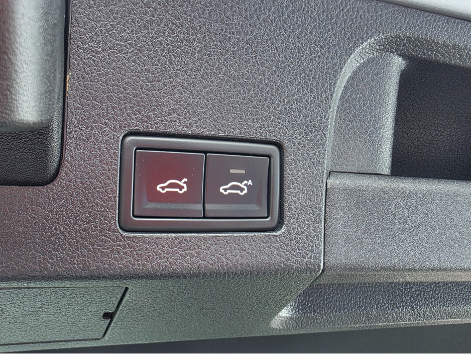 2017 Volkswagen Arteon - image 16