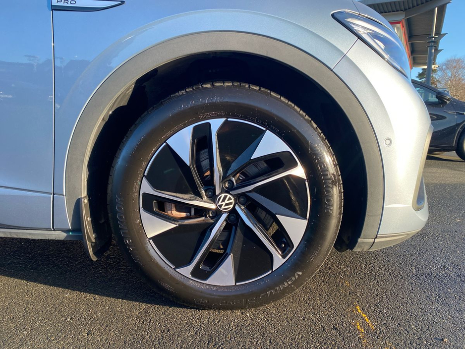 2023 Volkswagen ID.5 - image 5