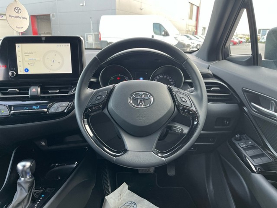 2023 Toyota C-HR - image 9
