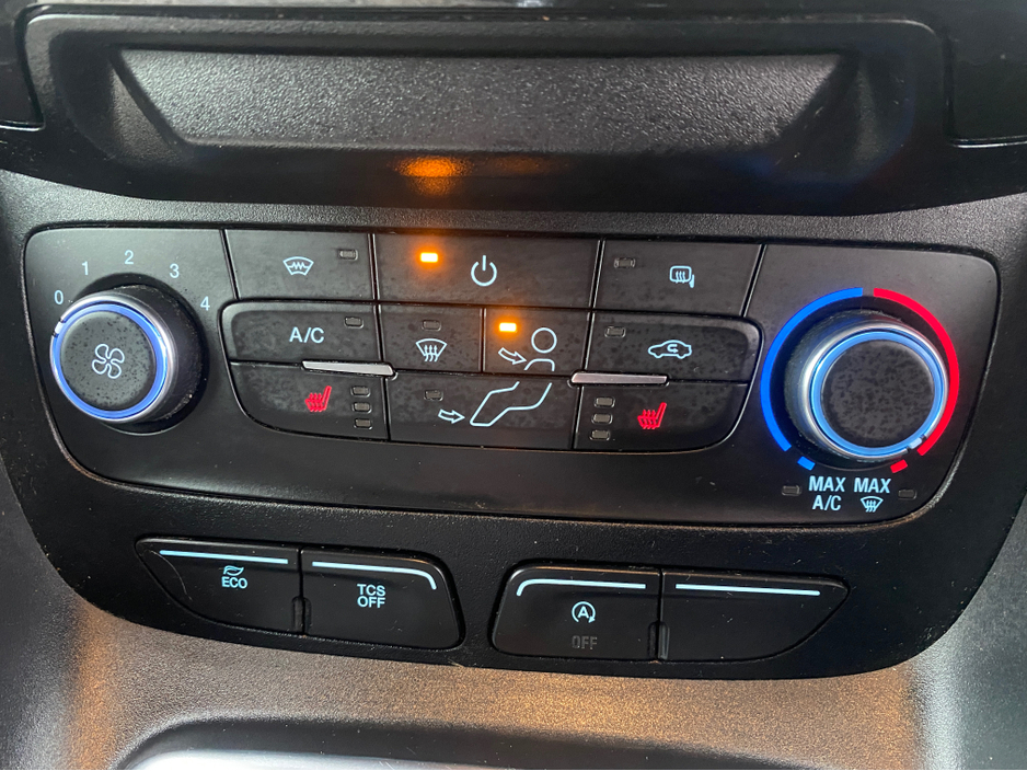 2022 Ford Transit Connect LWB LIMITED EDITION 1.5 TD 120 M M6 3DR €15,443