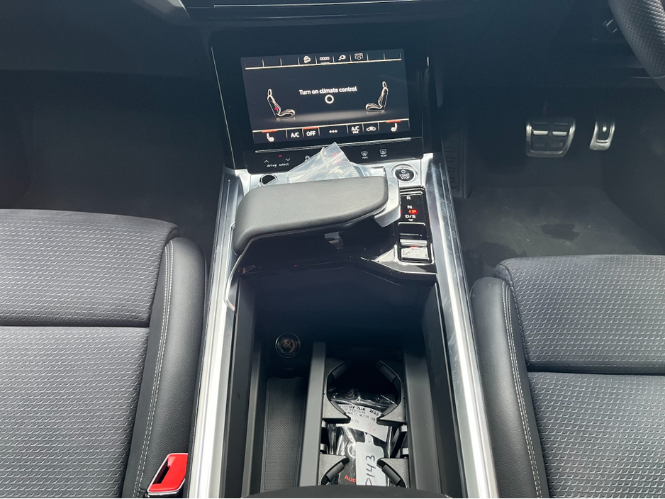 2023 Audi Q8 - image 29