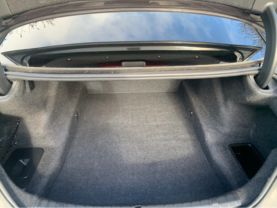 2018 BMW 5 Series - image 12