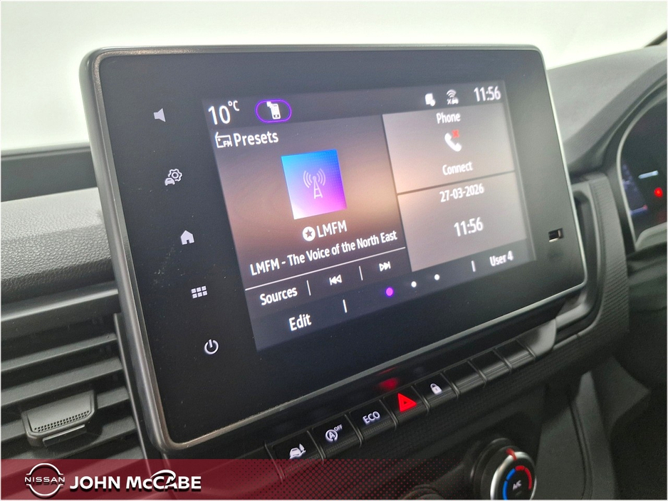 2025 Nissan Primastar - image 21