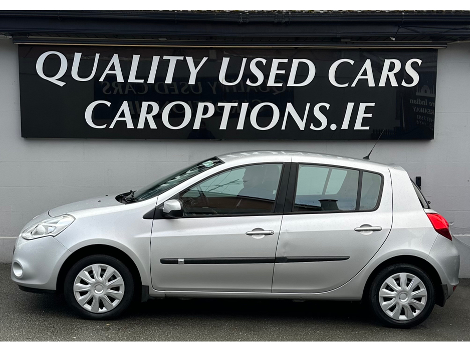 2010 Renault Clio 3 1.2 16V ROYALE ECO// €4,950