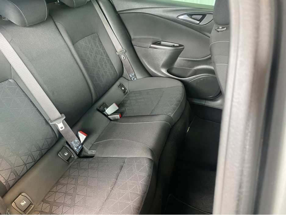 2019 Opel Astra - image 12