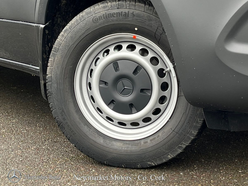 2026 Mercedes-Benz Sprinter - image 2