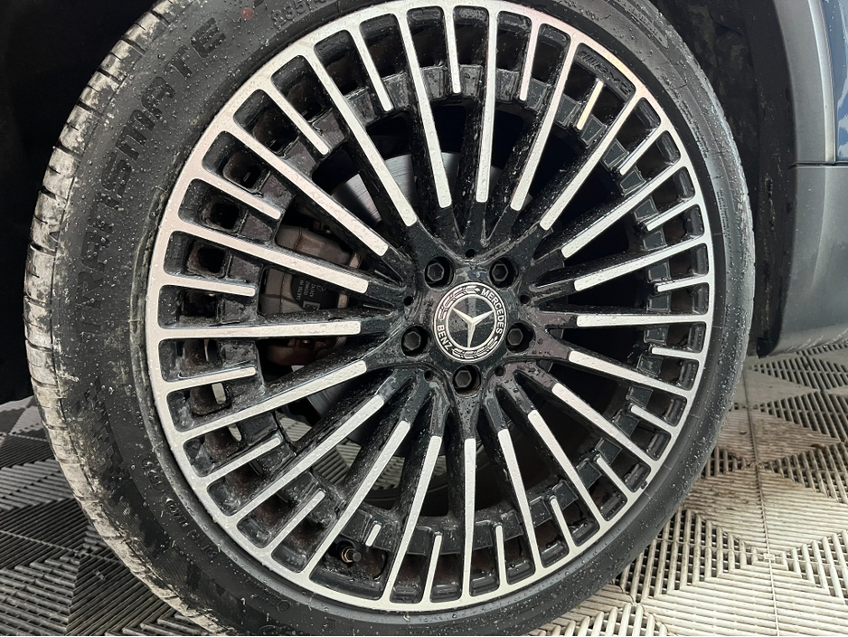 2023 Mercedes-Benz EQB - image 9