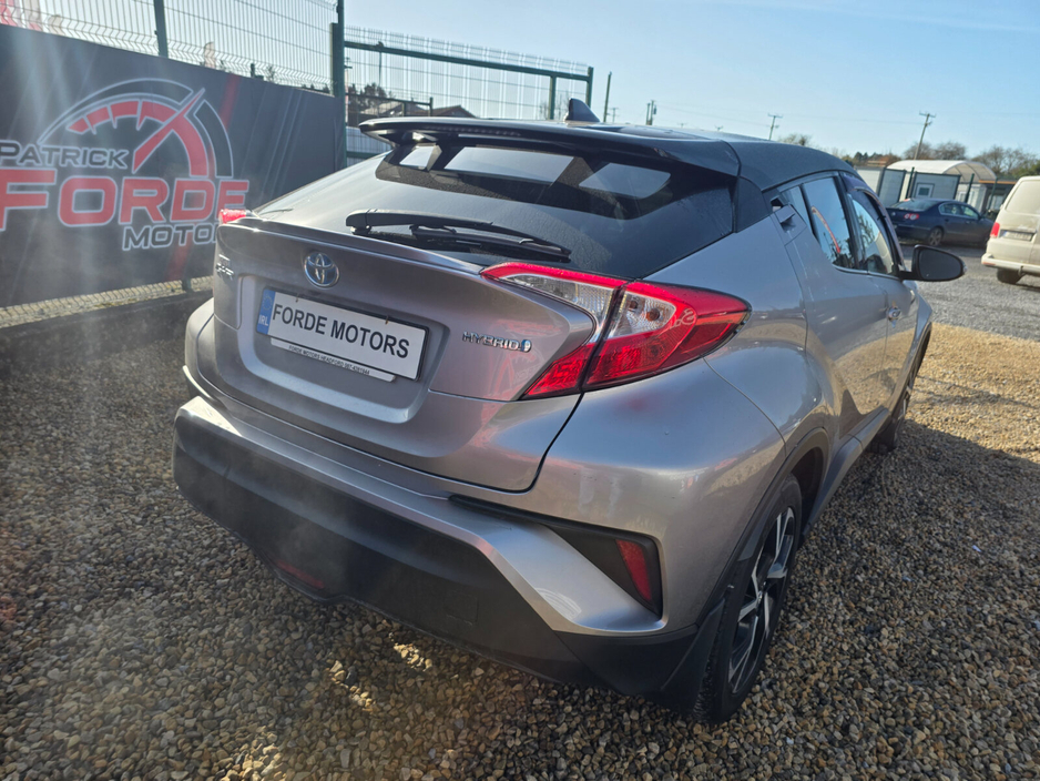 2018 Toyota C-HR - image 4